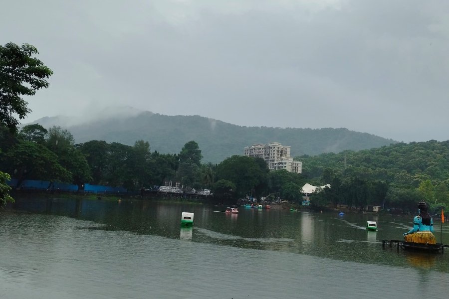 A Rainy Day Escape in Thane: Experiencing the Serenity of Upvan Lake